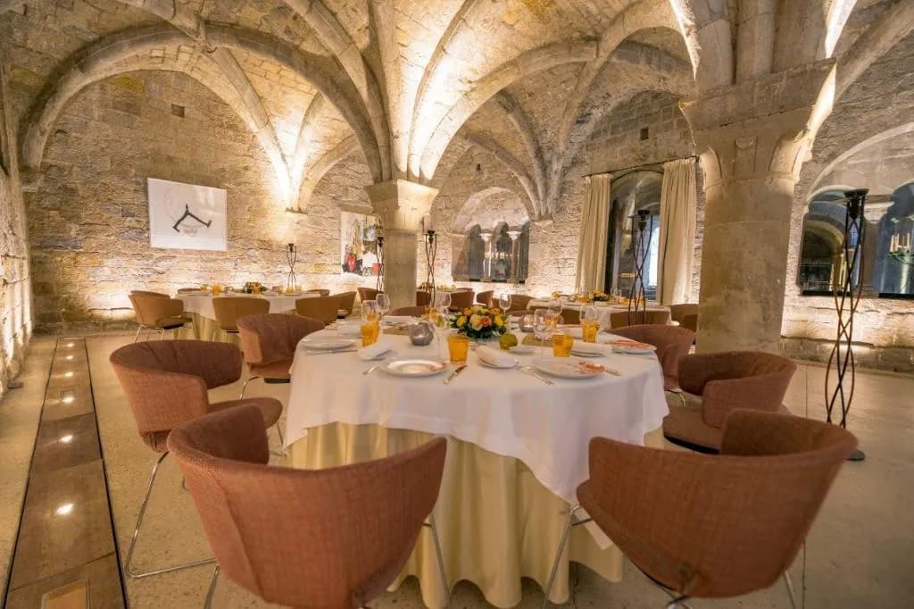 HOTELLERIE DE L'ABBAYE DE LA CELLE HELICOPTERE