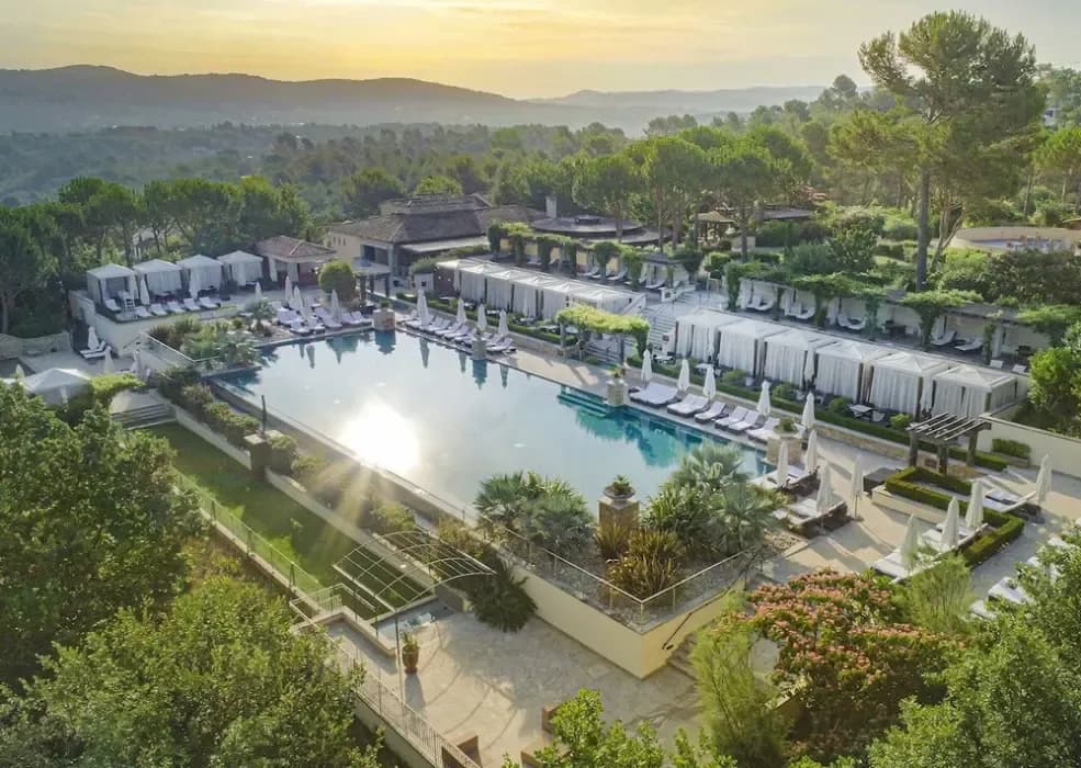HELICOPTER TERRE BLANCHE TOURRETTES