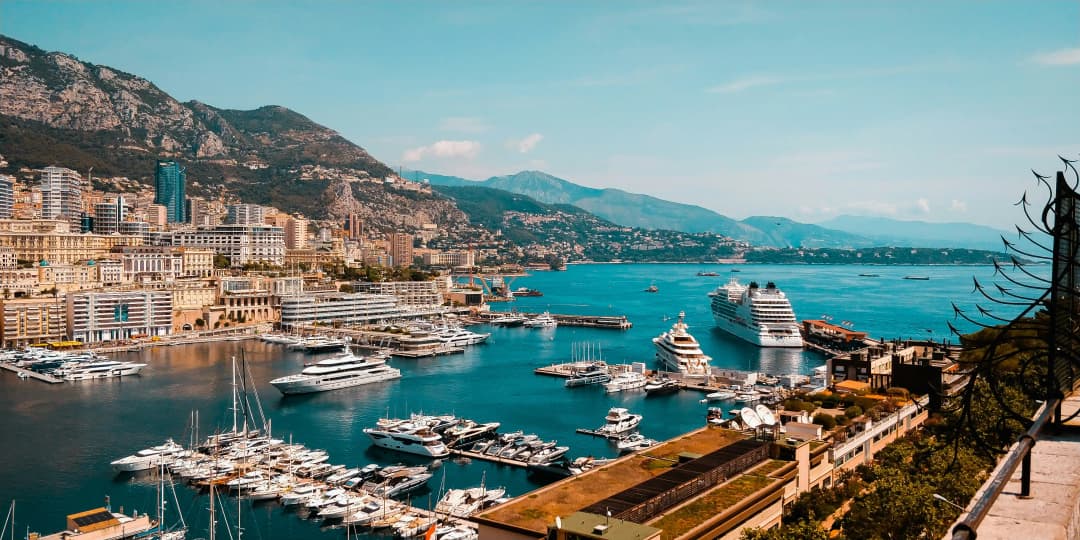 Private jet transfer to an international event with MONACAIR